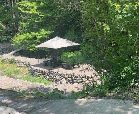 Tokyo Hidden Gem:BBQ, Sauna, and total forest escape at “Nature Village” 東京の森に泊まれる「自然人村」デイキャンプ BBQしてきたよ!サウナあり